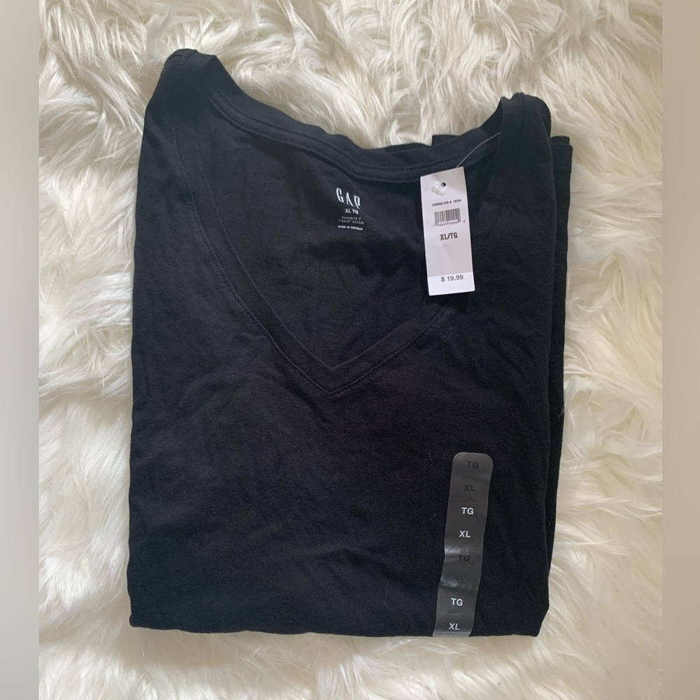 Sold - Black Gap T-shirt (V-neck)